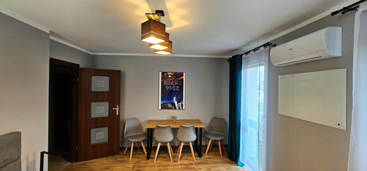 ראדום Miami Vice Apartament By Karl מראה חיצוני תמונה